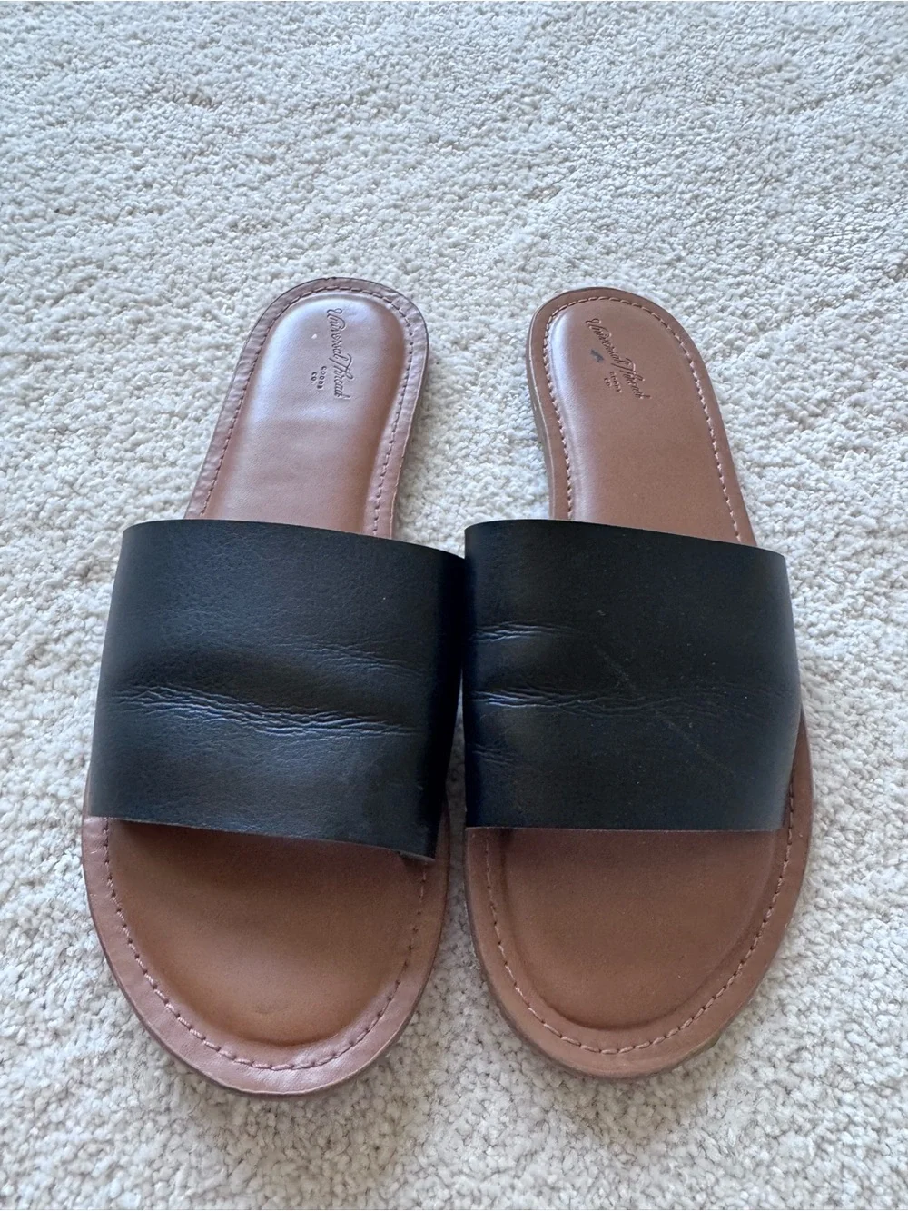 Universal Thread Black Slide Sandals with Brown Footbed